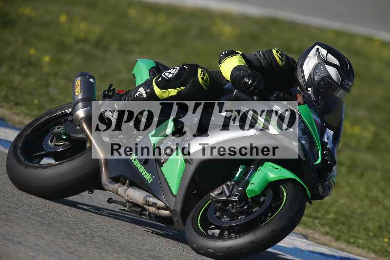 /Archiv-2024/01 26.-28.01.2024 Moto Center Thun Jerez/Gruppe gruen-green/48